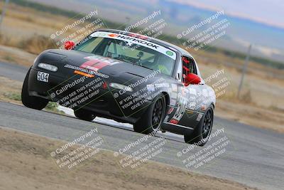 media/Sep-30-2023-24 Hours of Lemons (Sat) [[2c7df1e0b8]]/Track Photos/10am (Star Mazda)/